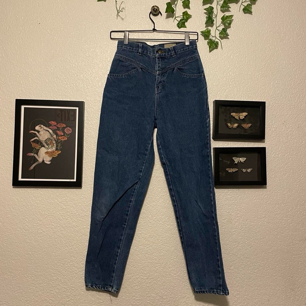 Vintage High Rise Mom Jeans